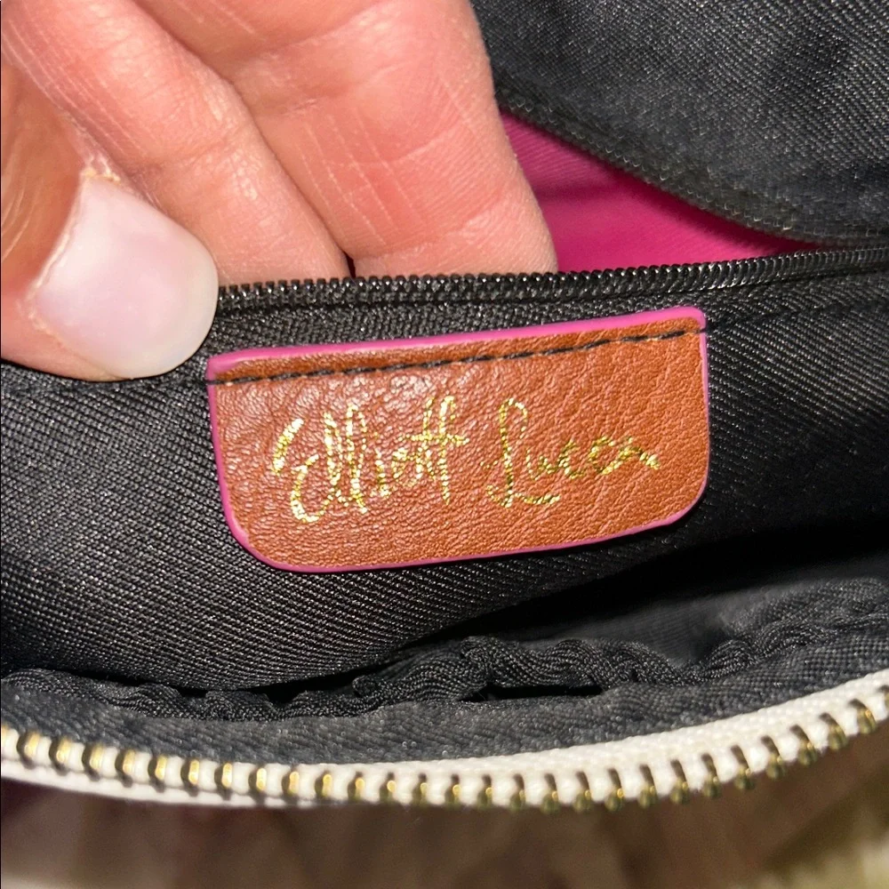 Elliott Lucca White and Red Floral Crossbody Bag - Picture 9 of 11